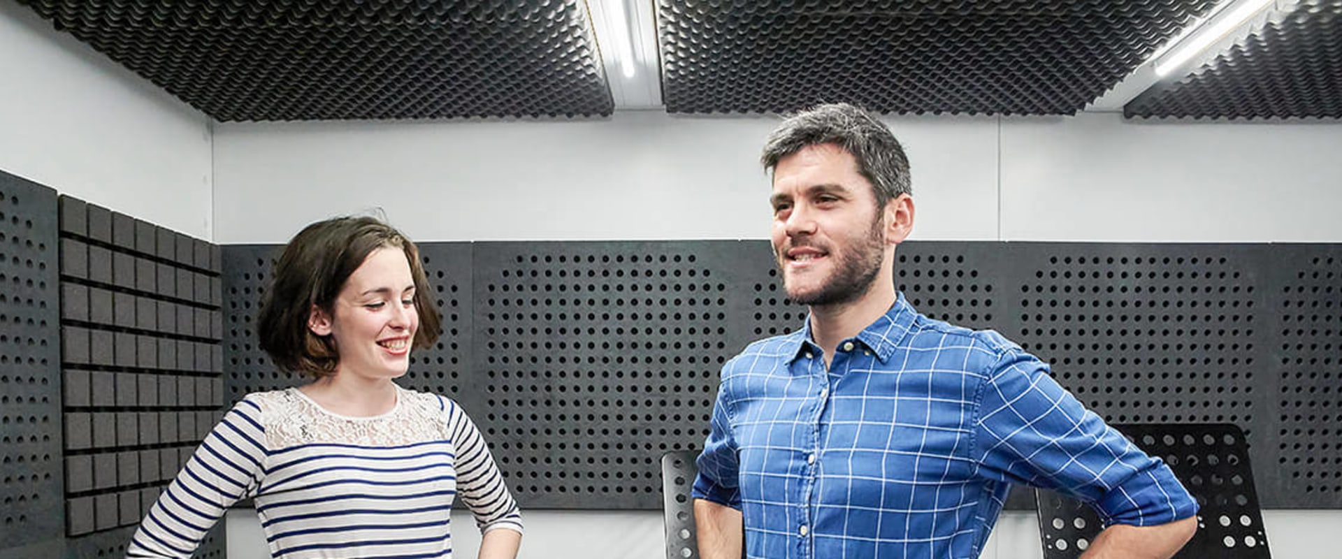 Do professional singers have vocal coaches?